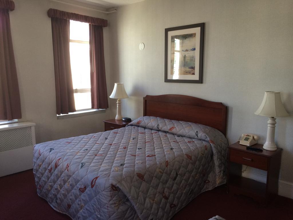 Harrington Hotel 3*