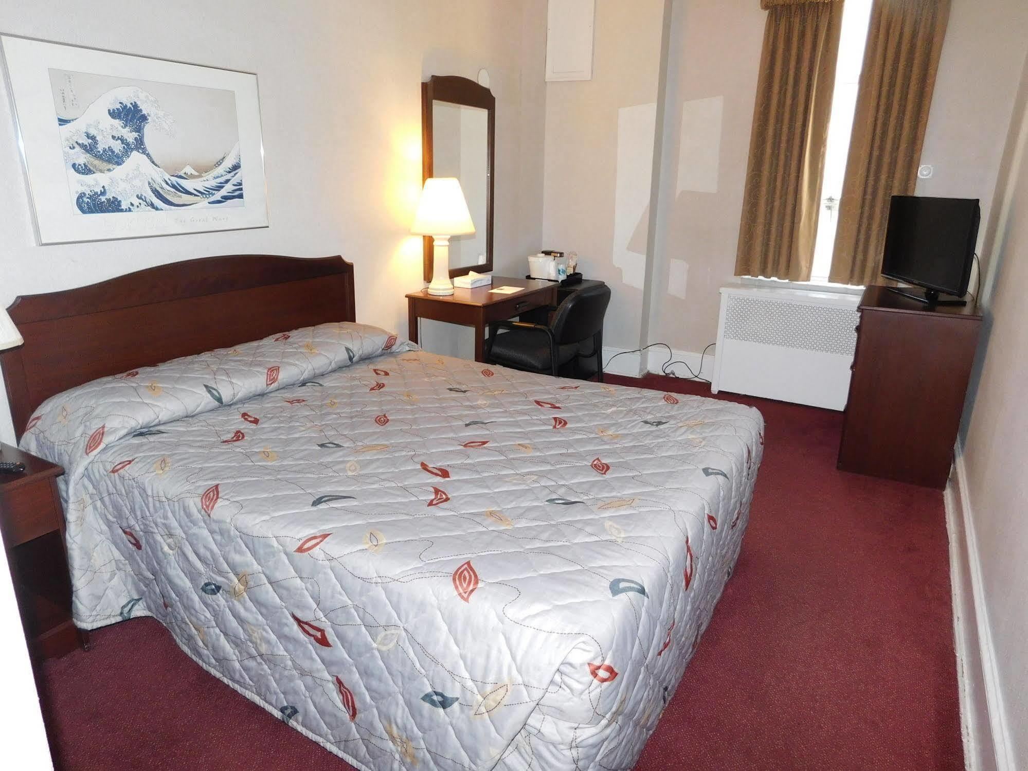 Hotel Harrington 3*